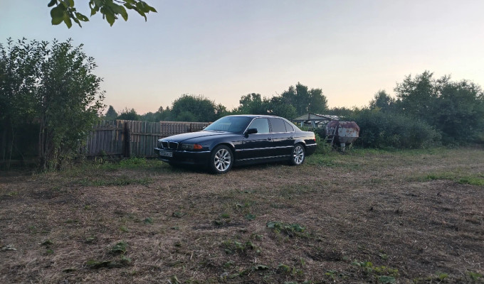 BMW 7 серия 1995 года