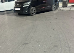 Toyota Vellfire 2011 года
