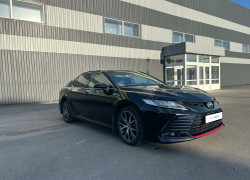 Toyota Camry 2021 года