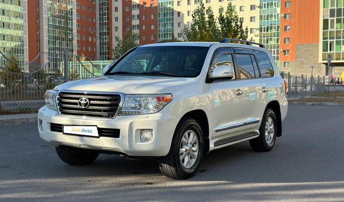 Toyota Land Cruiser 2012 года