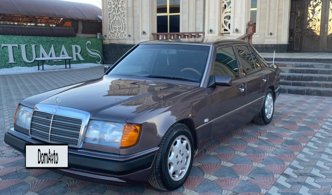 Mercedes-Benz E-Класс 1991 года