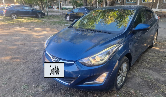 Hyundai Elantra 2015 года