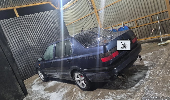 Volkswagen Vento 1994 года