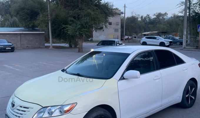 Toyota Camry 2006 года