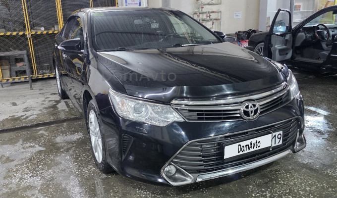 Toyota Camry 2014 года