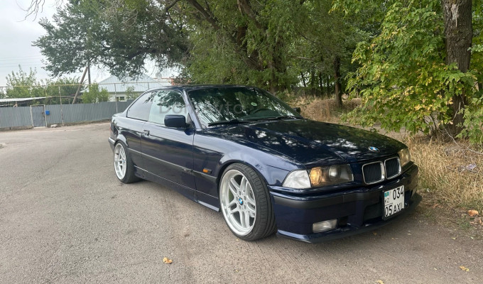 BMW 3 серия 1993 года