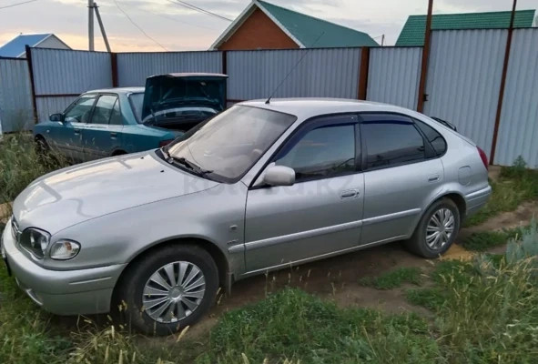 Toyota Corolla 2001 года
