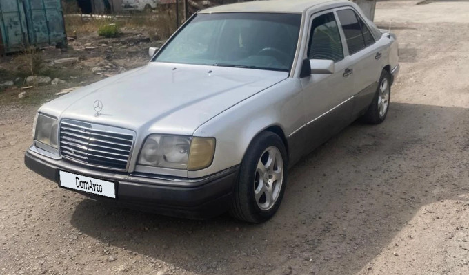 Mercedes-Benz E-Класс 1994 года