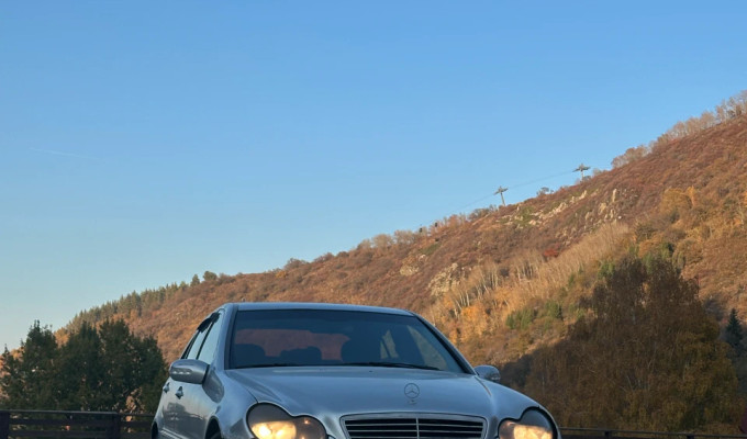 Mercedes-Benz C-Класс 2002 года