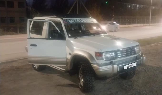 Mitsubishi Pajero 1996 года
