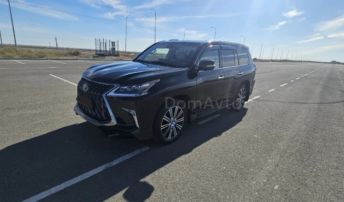 Lexus LX 2015 года