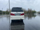 Toyota Alphard 2005 года