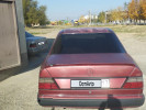 Mercedes-Benz E-Класс 1990 года