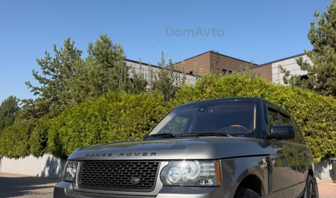 Land Rover Range Rover 2010 года
