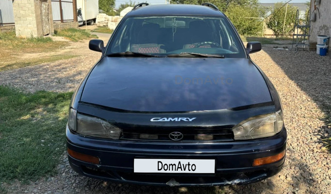 Toyota Camry 1992 года