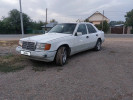 Mercedes-Benz E-Класс 1993 года