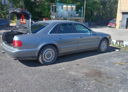 Audi A8 1997 года