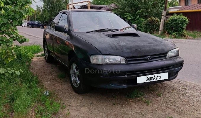 Subaru Impreza 1993 года
