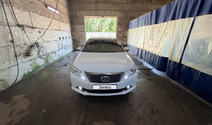 Toyota Camry 2014 года