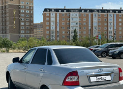 ВАЗ (Lada) Priora 2011 года