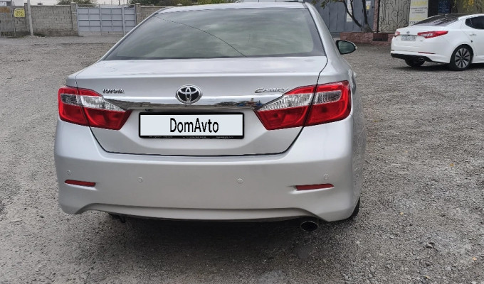 Toyota Camry 2011 года