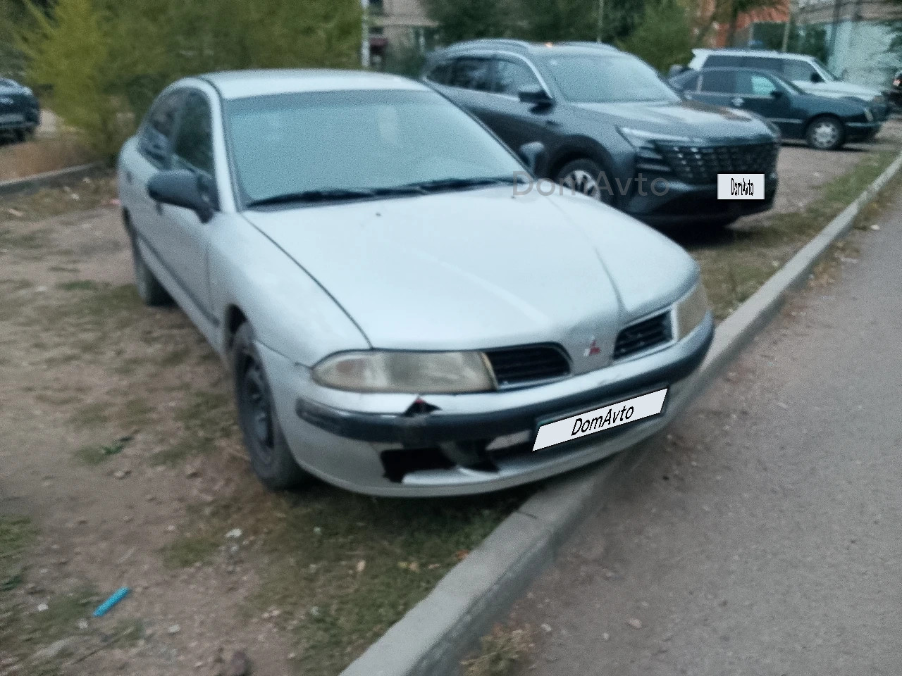Mitsubishi Carisma, 2000