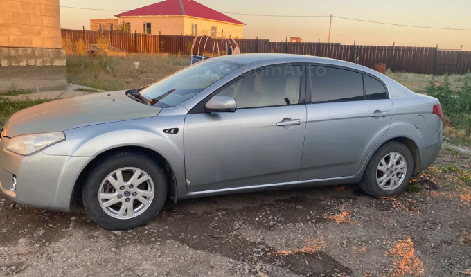 FAW Besturn B50 2012 года