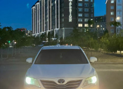 Toyota Camry 2011 года