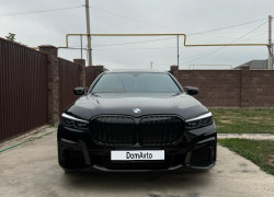 BMW 7 серия 2017 года