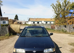 Nissan Primera 1993 года