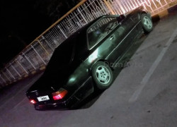 Mercedes-Benz E-Класс 1990 года