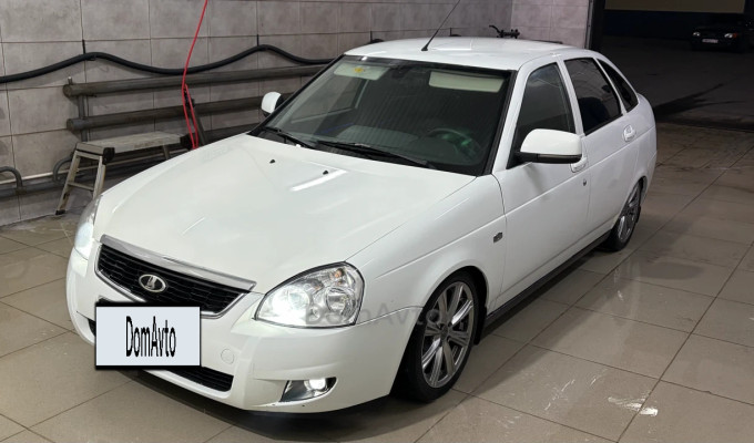 ВАЗ (Lada) Priora 2013 года