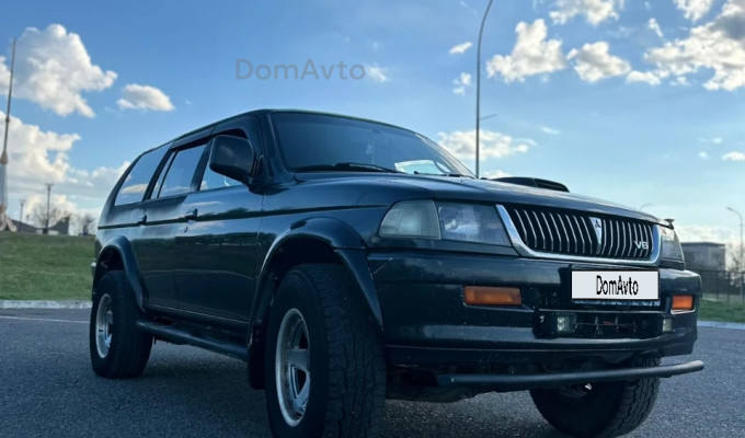 Mitsubishi Montero Sport 1997 года