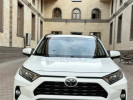 Toyota RAV4 2020 года