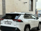 Toyota RAV4 2020 года