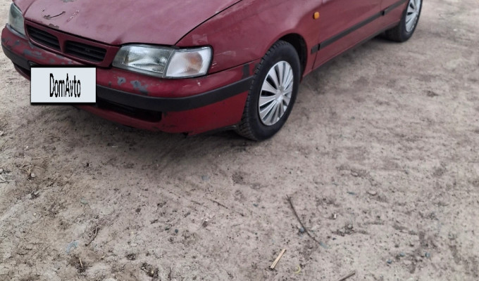 Toyota Carina E 1993 года