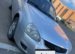 ВАЗ (Lada) Priora 2013 года