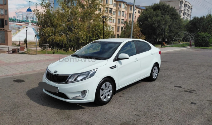 Kia Rio 2013 года