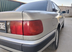 Audi 100 1992 года
