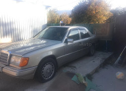 Mercedes-Benz E-Класс 1992 года