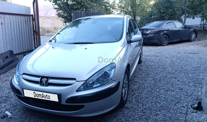 Peugeot 307 2005 года