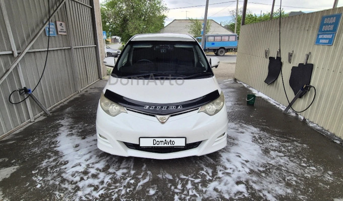 Toyota Estima 2006 года