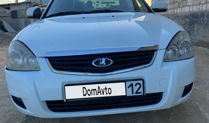 ВАЗ (Lada) Priora 2013 года
