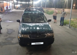 Mazda MPV 1994 года