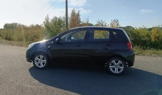 Chevrolet Aveo 2013 года