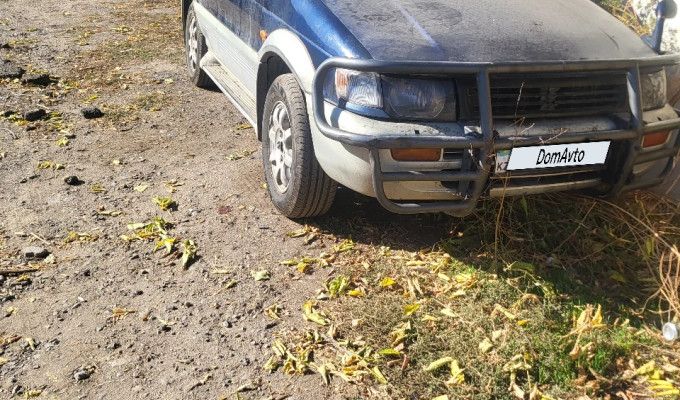 Mitsubishi RVR 1995 года