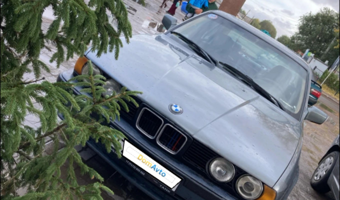 BMW 5 серия 1993 года