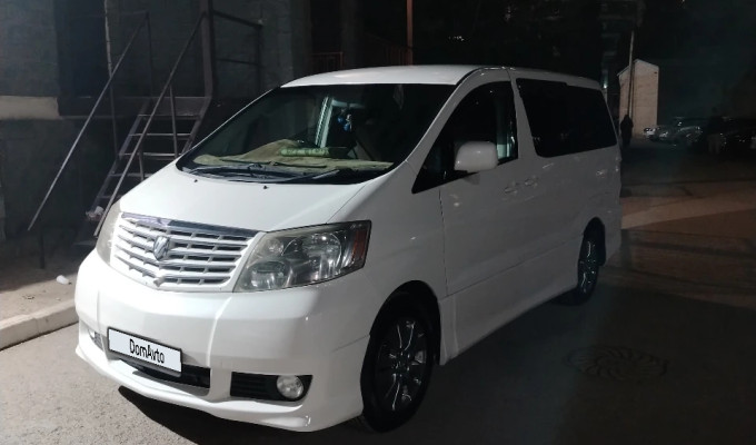 Toyota Alphard 2005 года