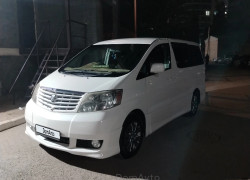 Toyota Alphard 2005 года