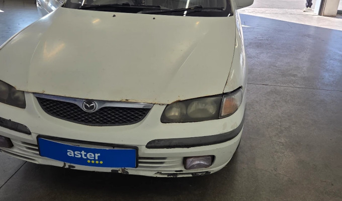 Mazda Capella 2000 года